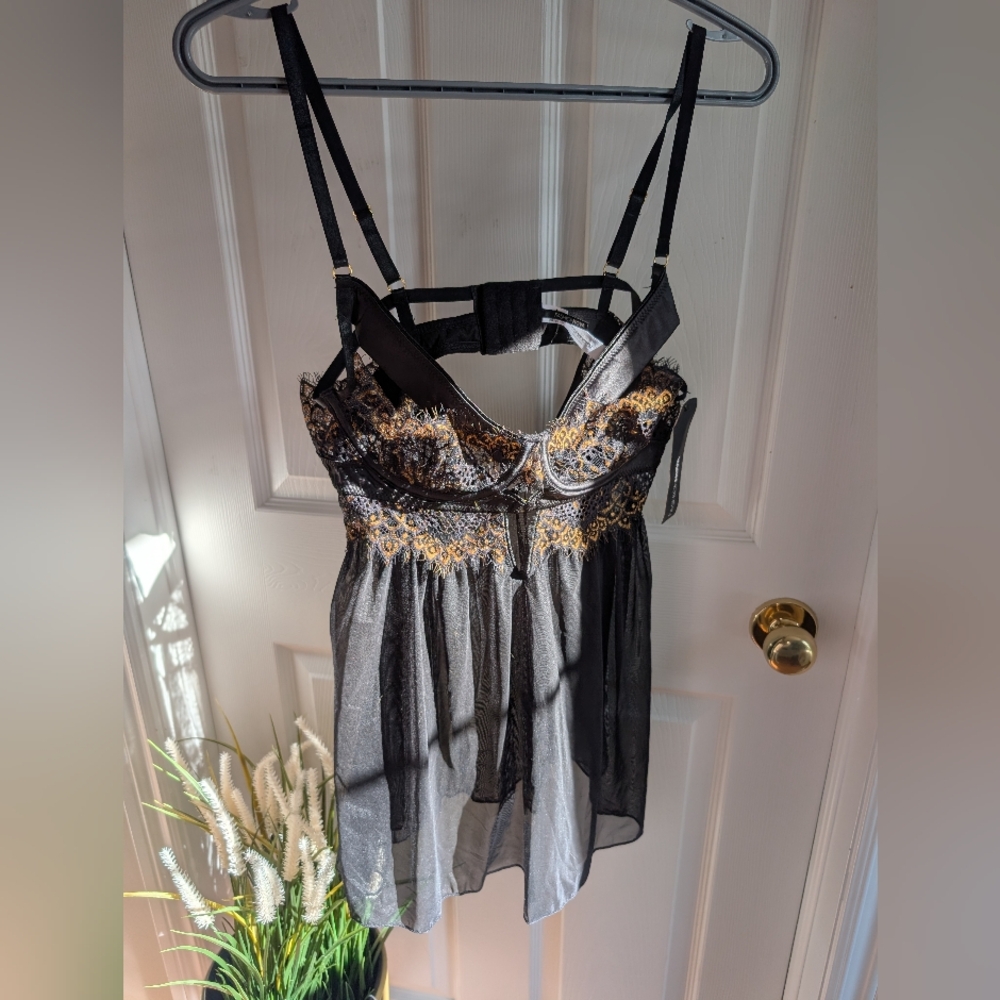 Fashion Nova Black and Gold Lace Top